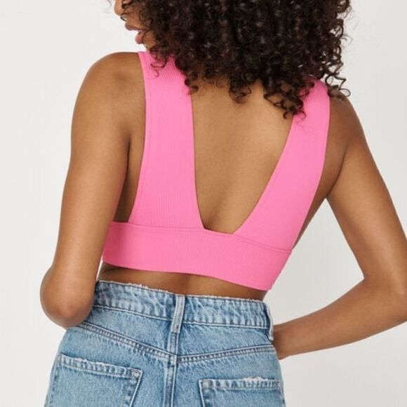 Garage Pink Serena Seamless Deep V Plunge Cropped Bra Tank - Picture 3 of 7